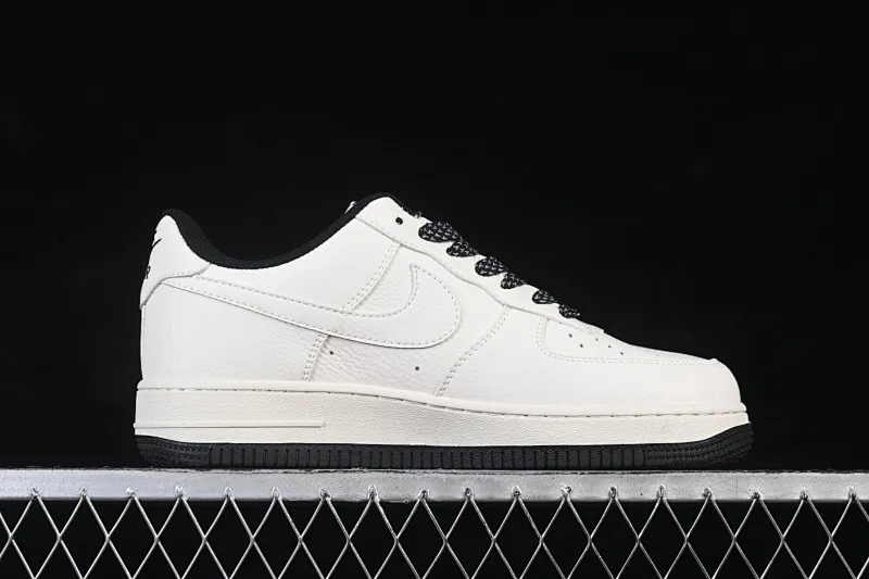 All categories Nk Air Force 1 Air Force series Nk Air Force 1 Low Air Force low-top Nike Air Force 1'07 Low beige black and red contrast Air Force 1 low-top casual sneakers MM3399-813